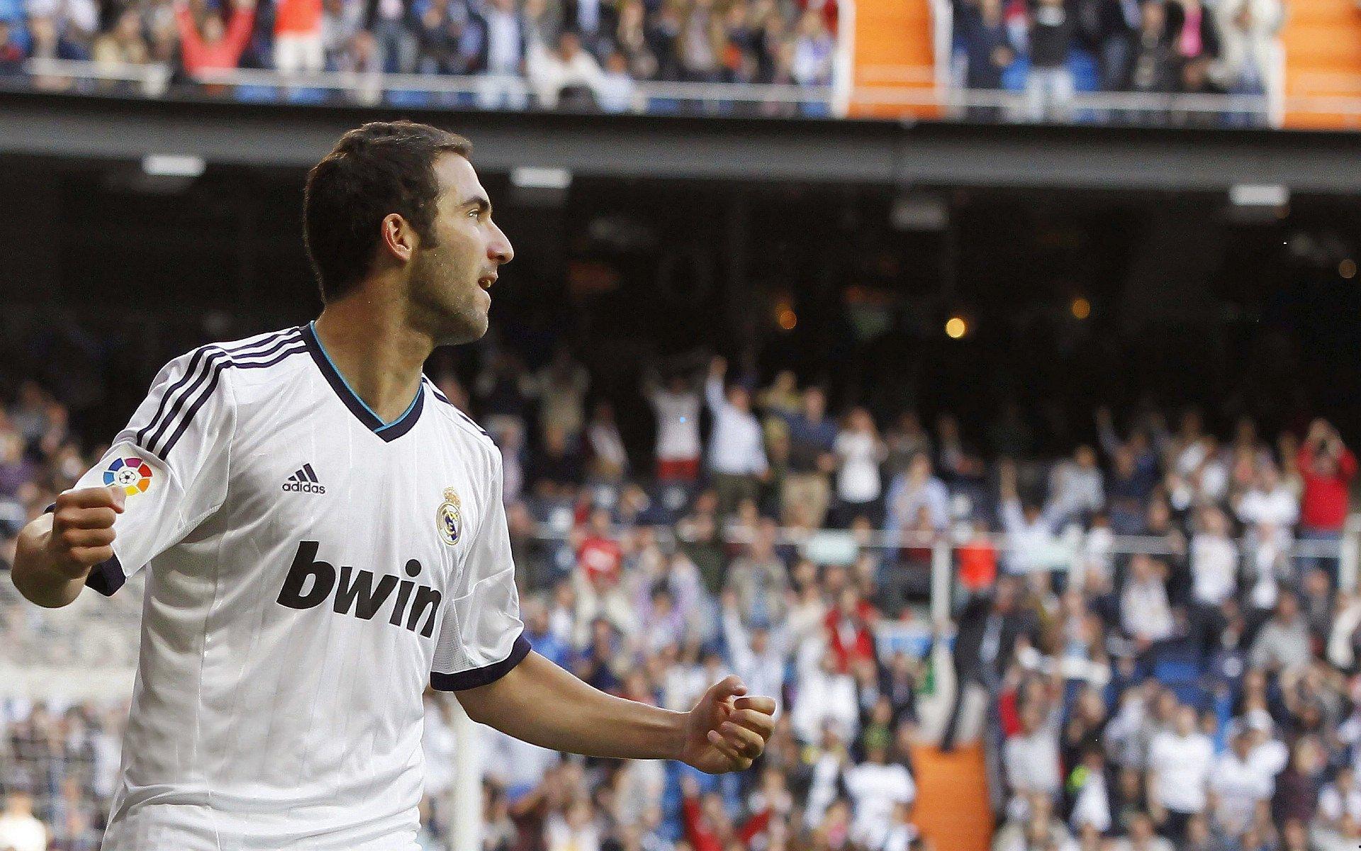 斯特拉斯堡核心罗塞尼尔的独特哲学，控球压迫铸就防线，青春包容引领未来