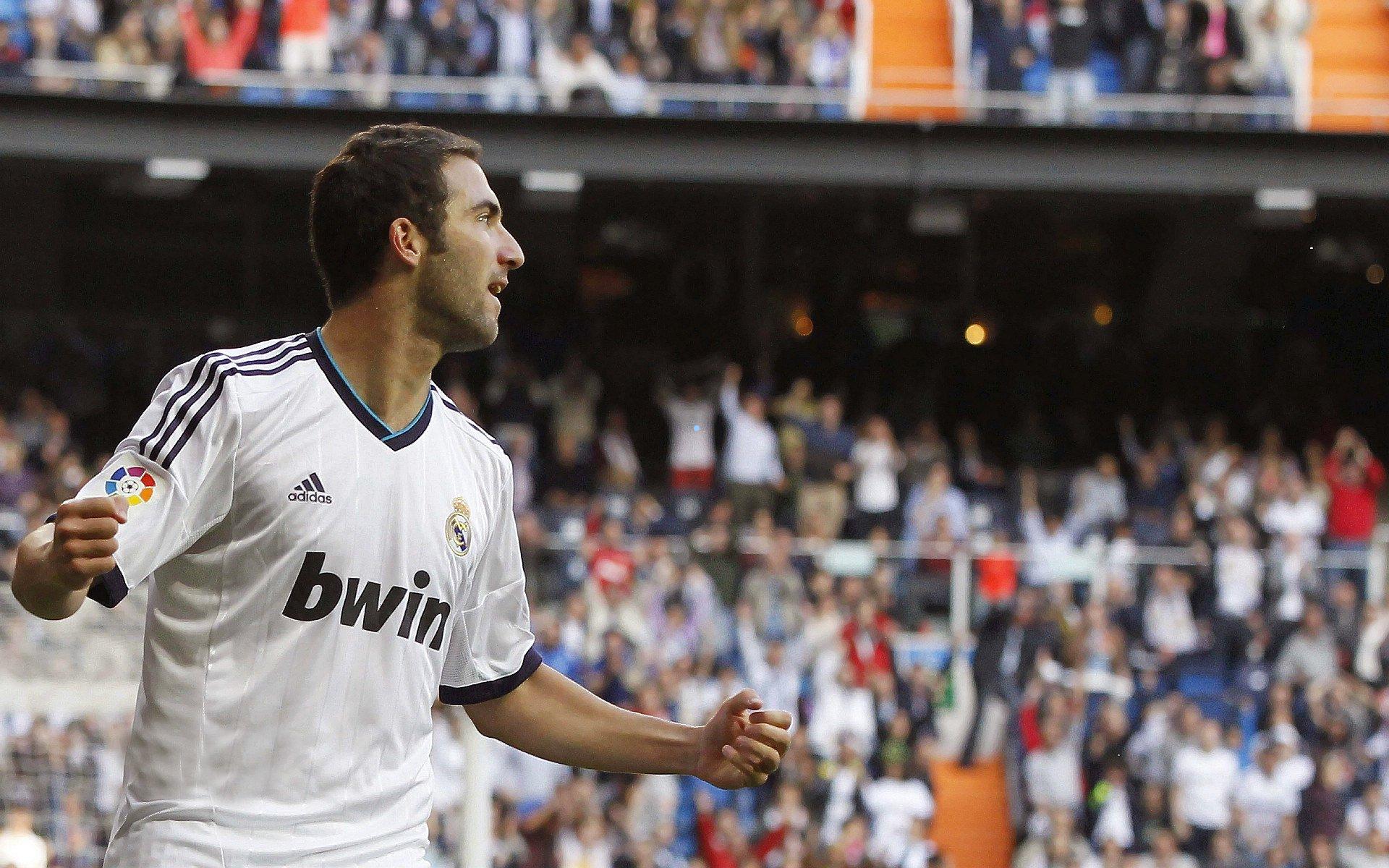 狮吼逆转荣光!布里斯班2-1力克珀斯,朗点射克莱因定胜局